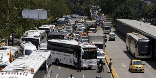 El paro de transportadores tuvo un fuerte impacto y multifacético, pues las interrupciones en el suministro de las empresas y los comerciantes.